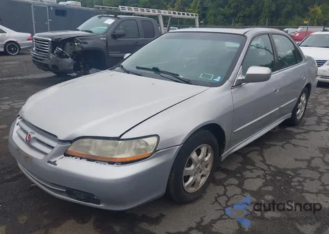 2002 Honda Accord Ex/Se z USA, uszkodzony, nr VIN 1HGCG66892A006161